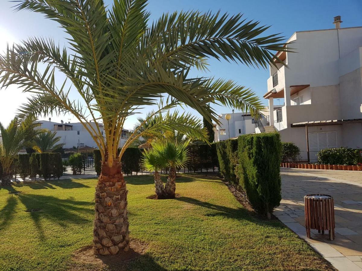 Apartamento Naturista En Primera Linea! Вера Екстериор снимка